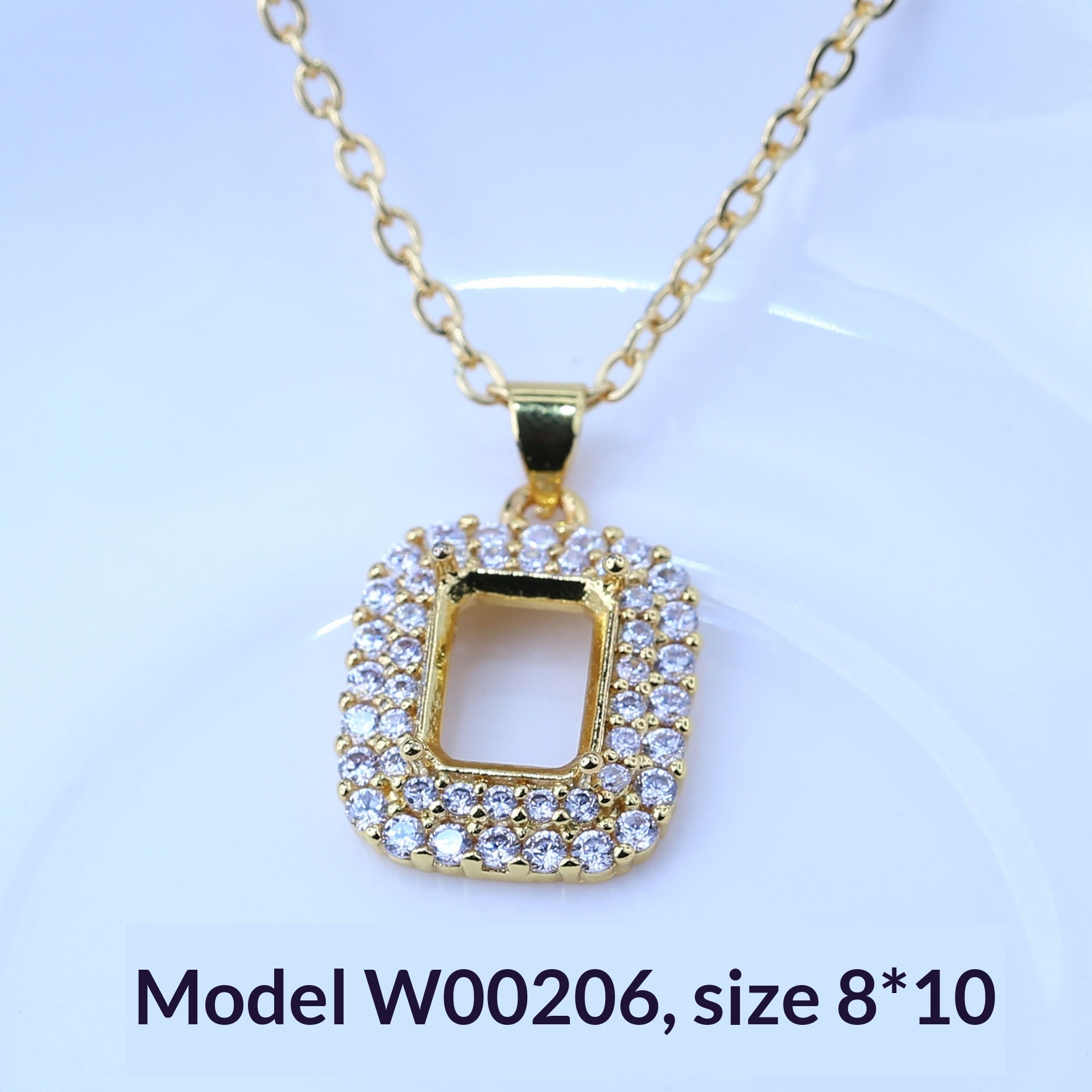 Golden-framed Inlaid Pendant Round Necklace