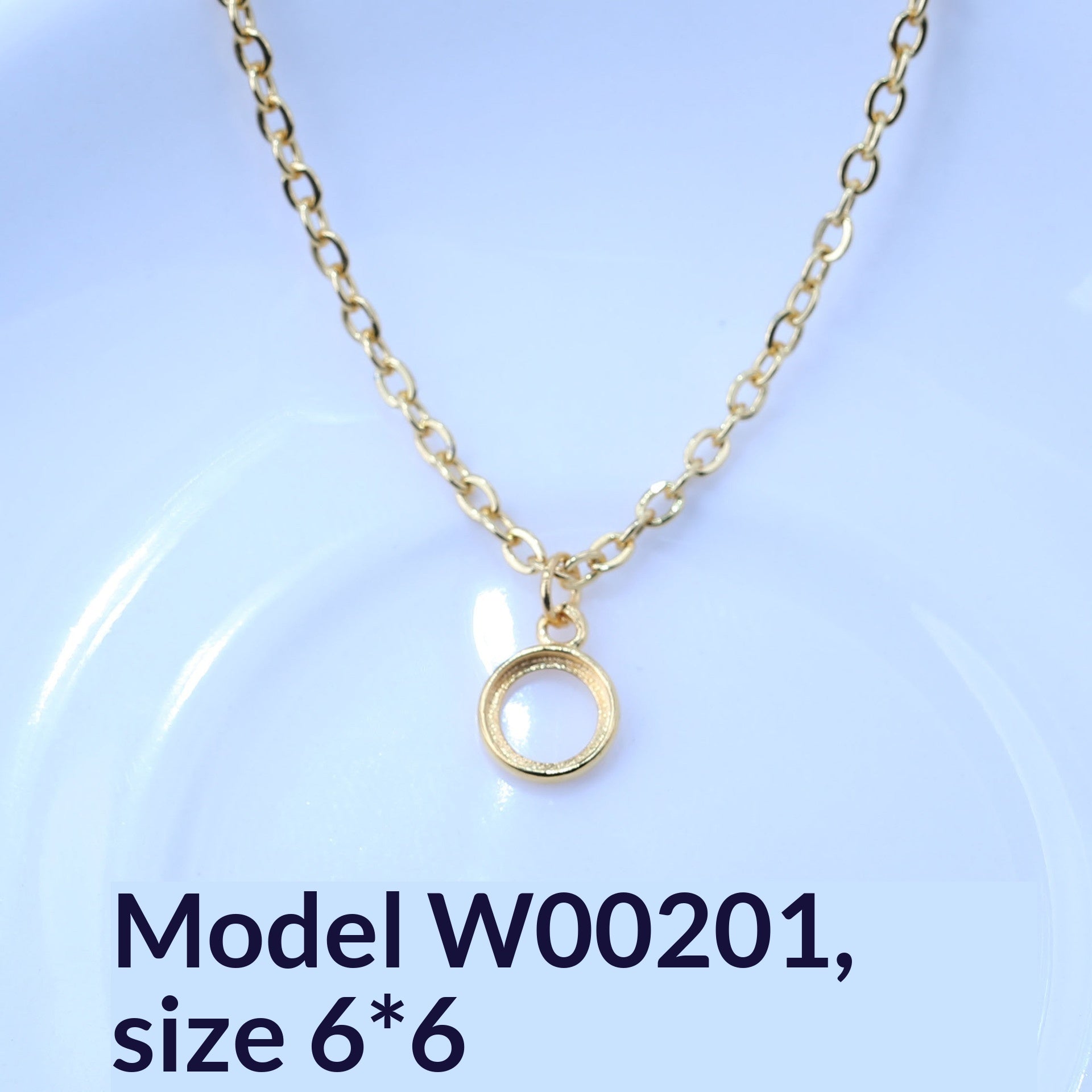 Golden-framed Inlaid Pendant Round Necklace