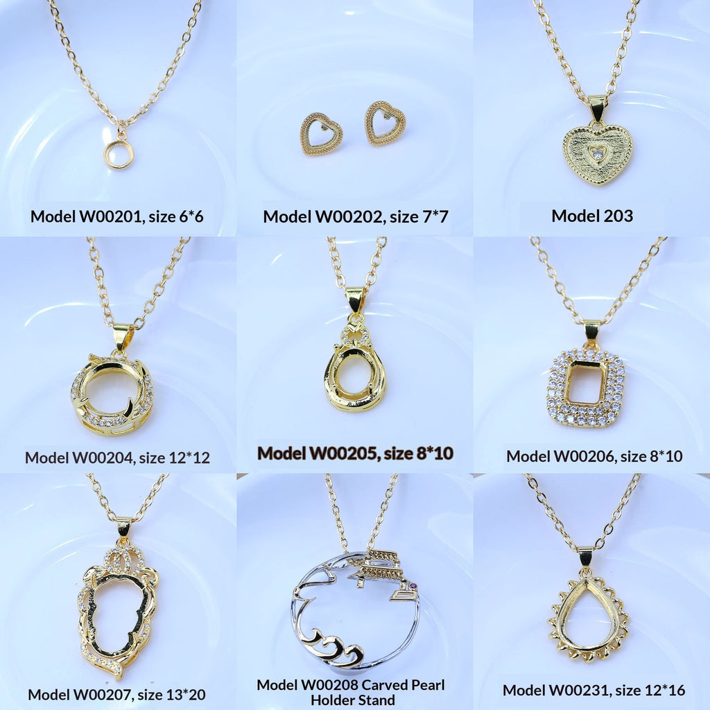Golden-framed Inlaid Pendant Round Necklace