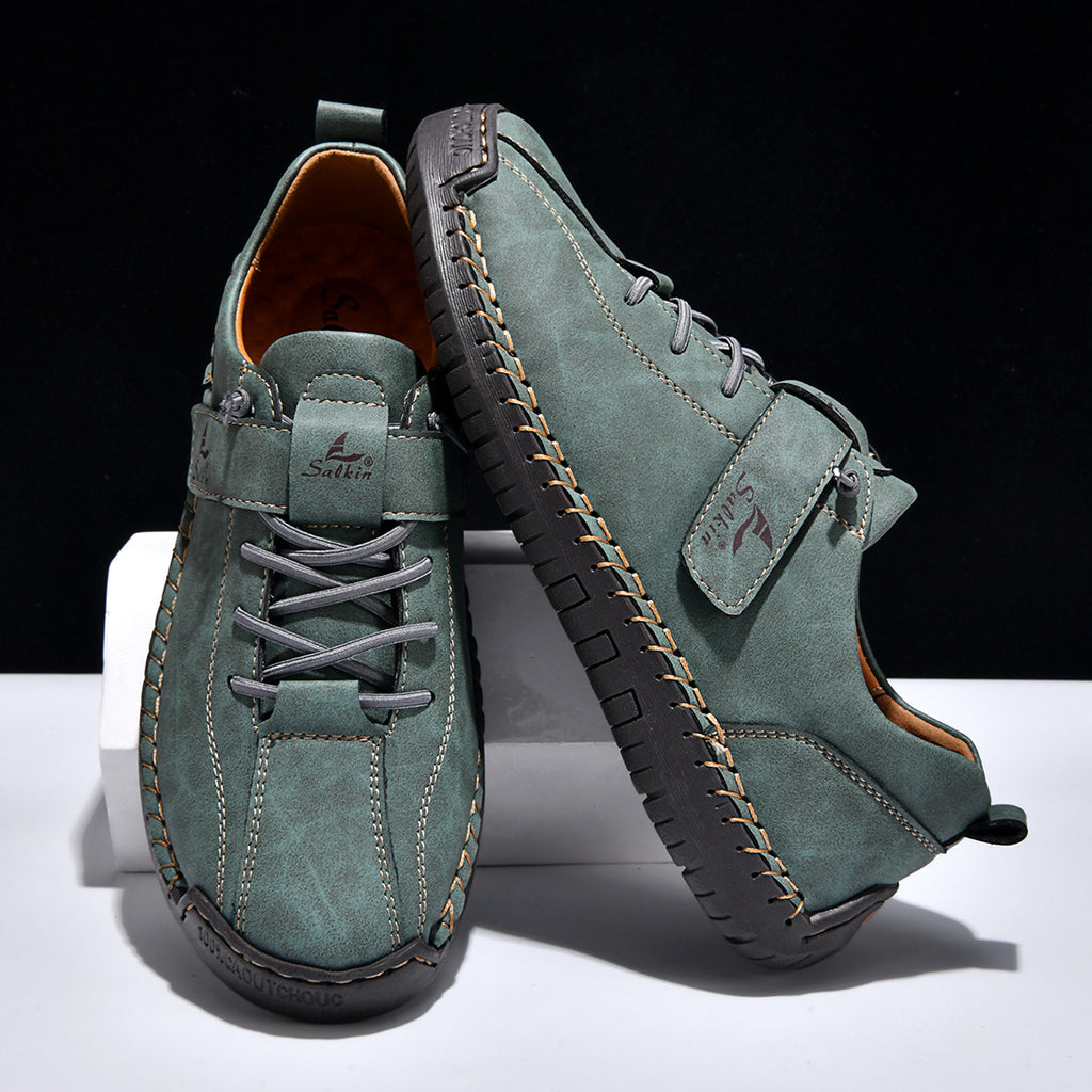 Large-size Mens Short Boots With Hand-stitched Detailing