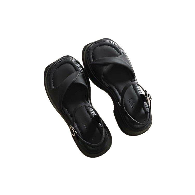 Green Skin-illuminating Roman Sandals With A Single Strap