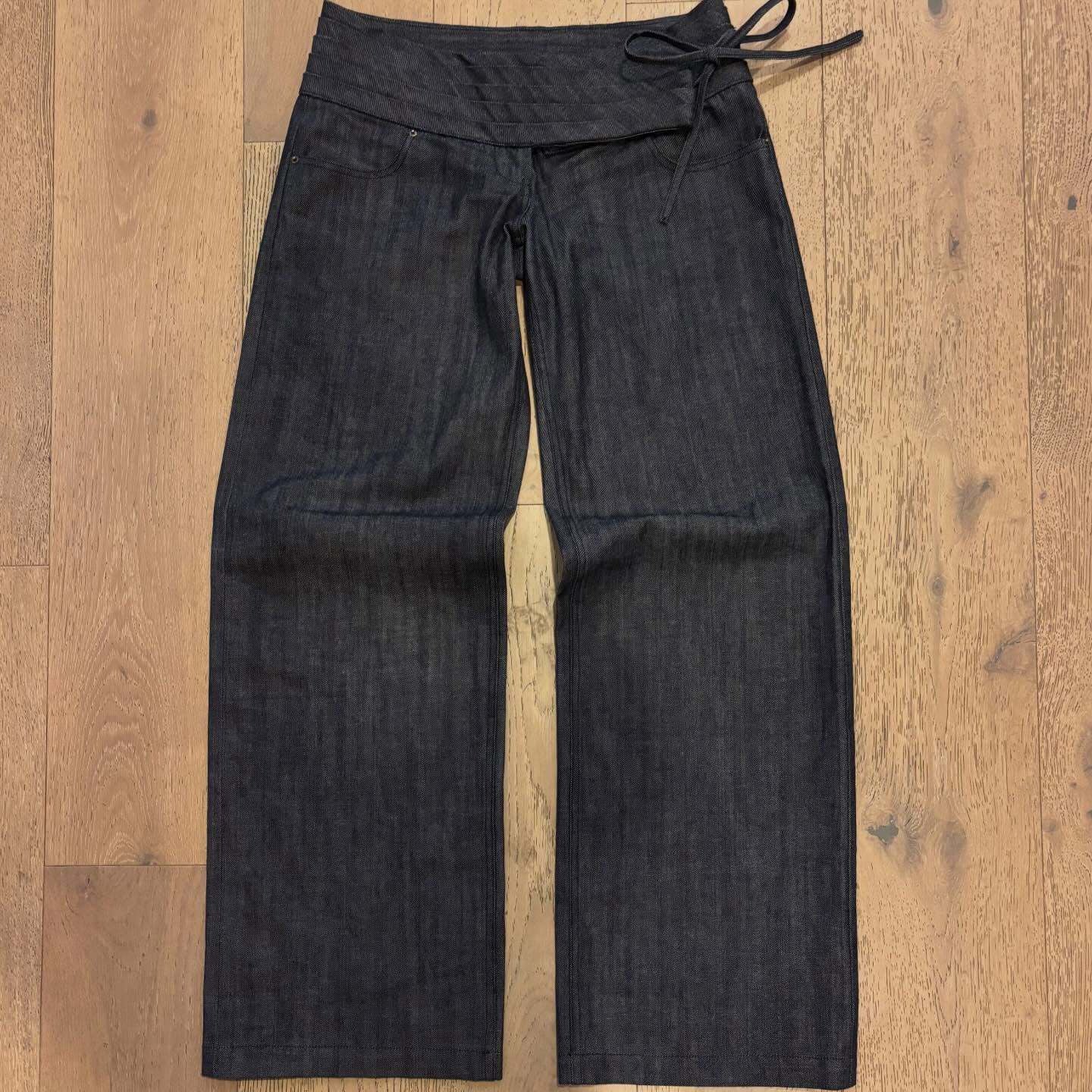 New Solid-color Drawstring Pleated Design Casual Pants