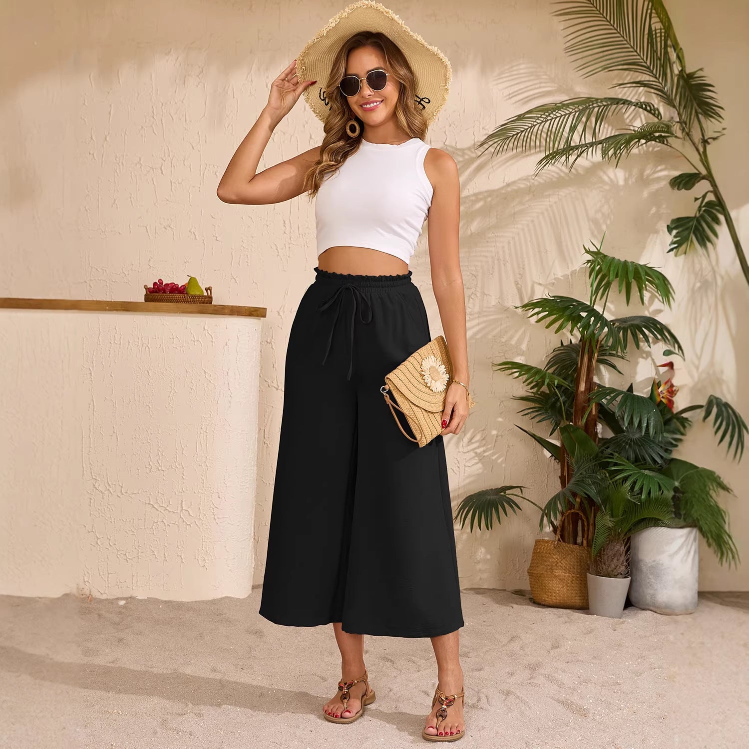 Fashionable Loose-fitting Capri Wide-leg Pants With Pockets And An Elastic Waistband
