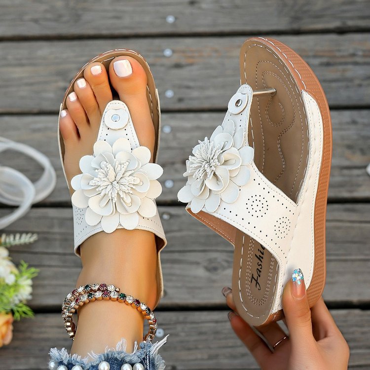 Plus-size Floral Flip-flops Black