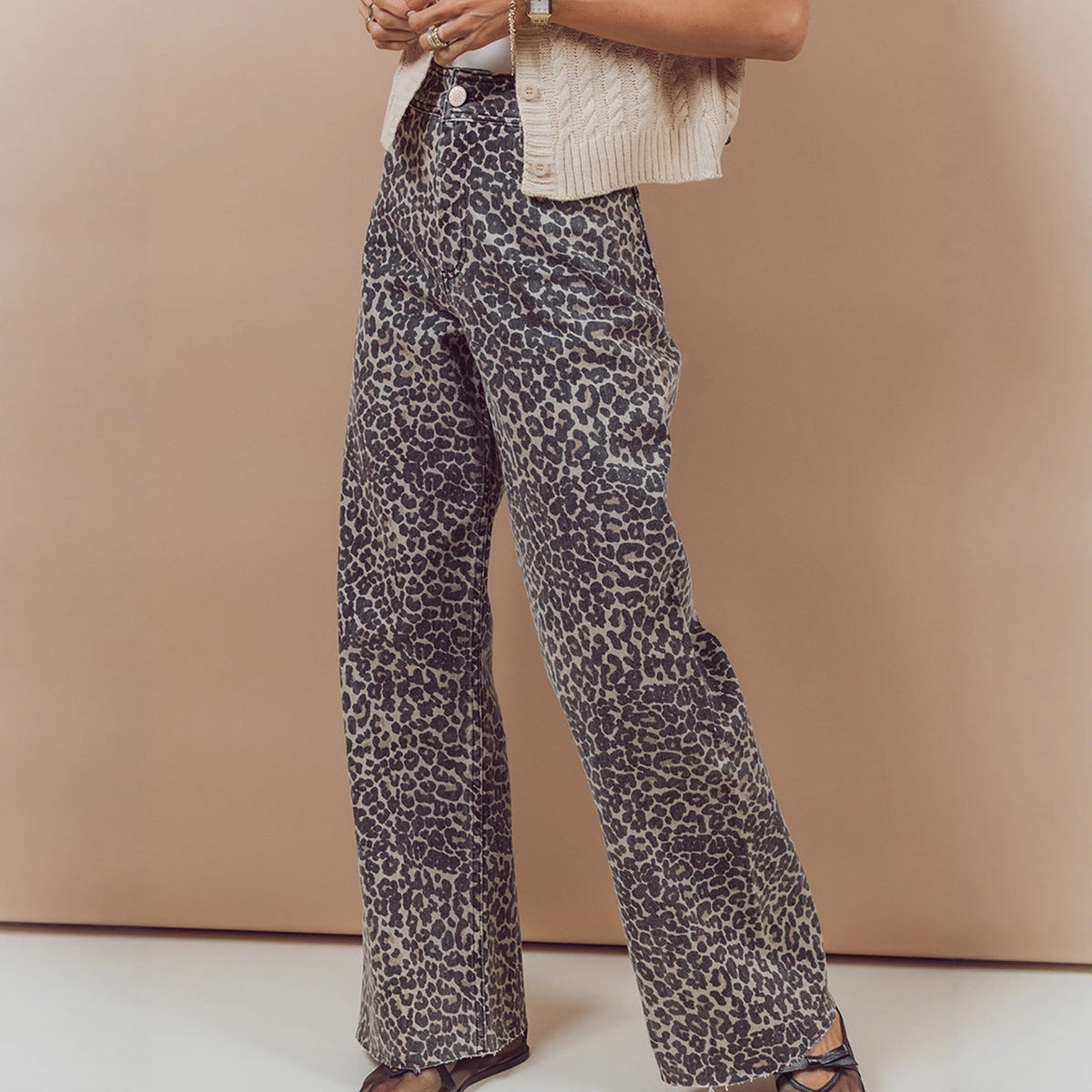 New High-waisted Slightly Flared Trousers With A Unique Print
