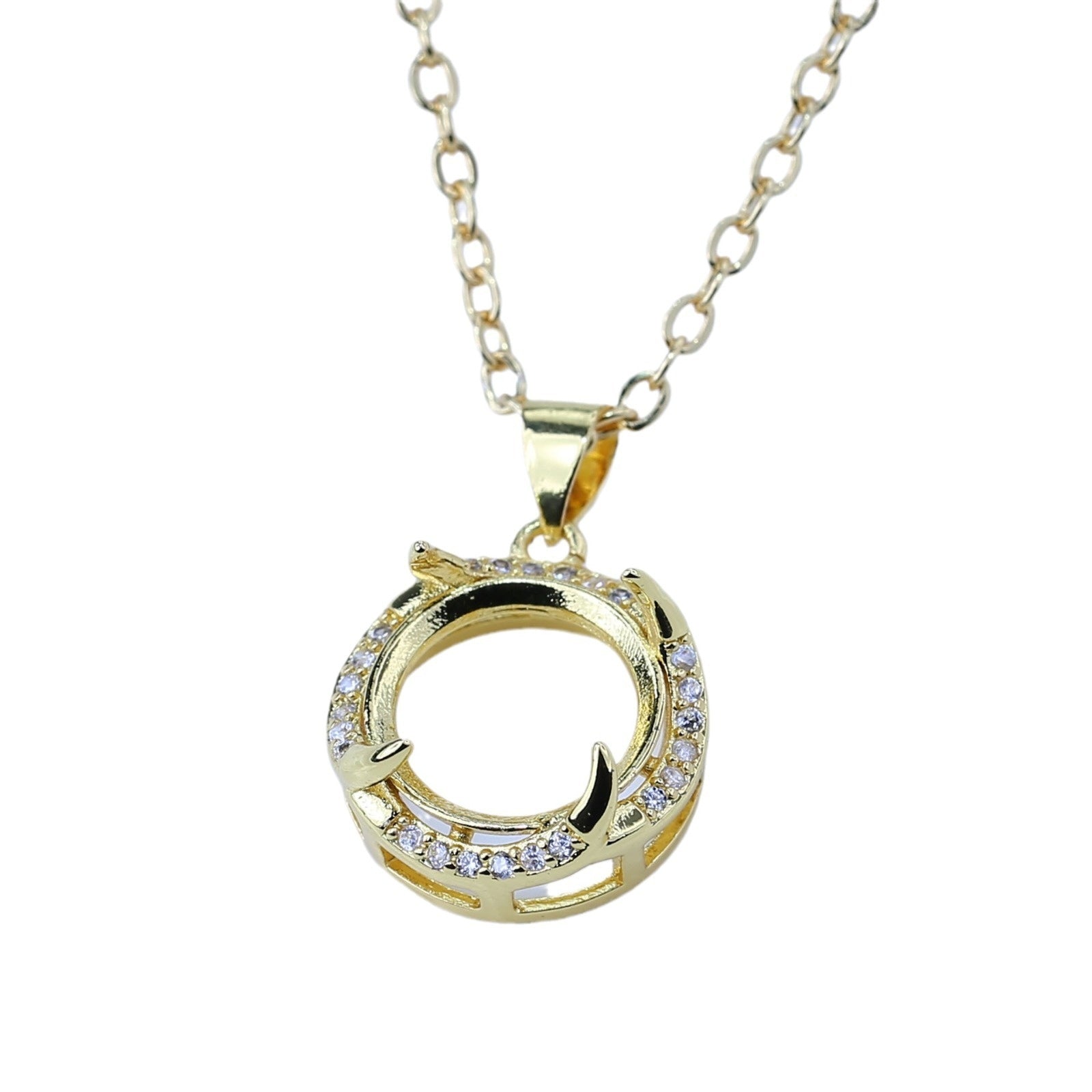 Golden-framed Inlaid Pendant Round Necklace