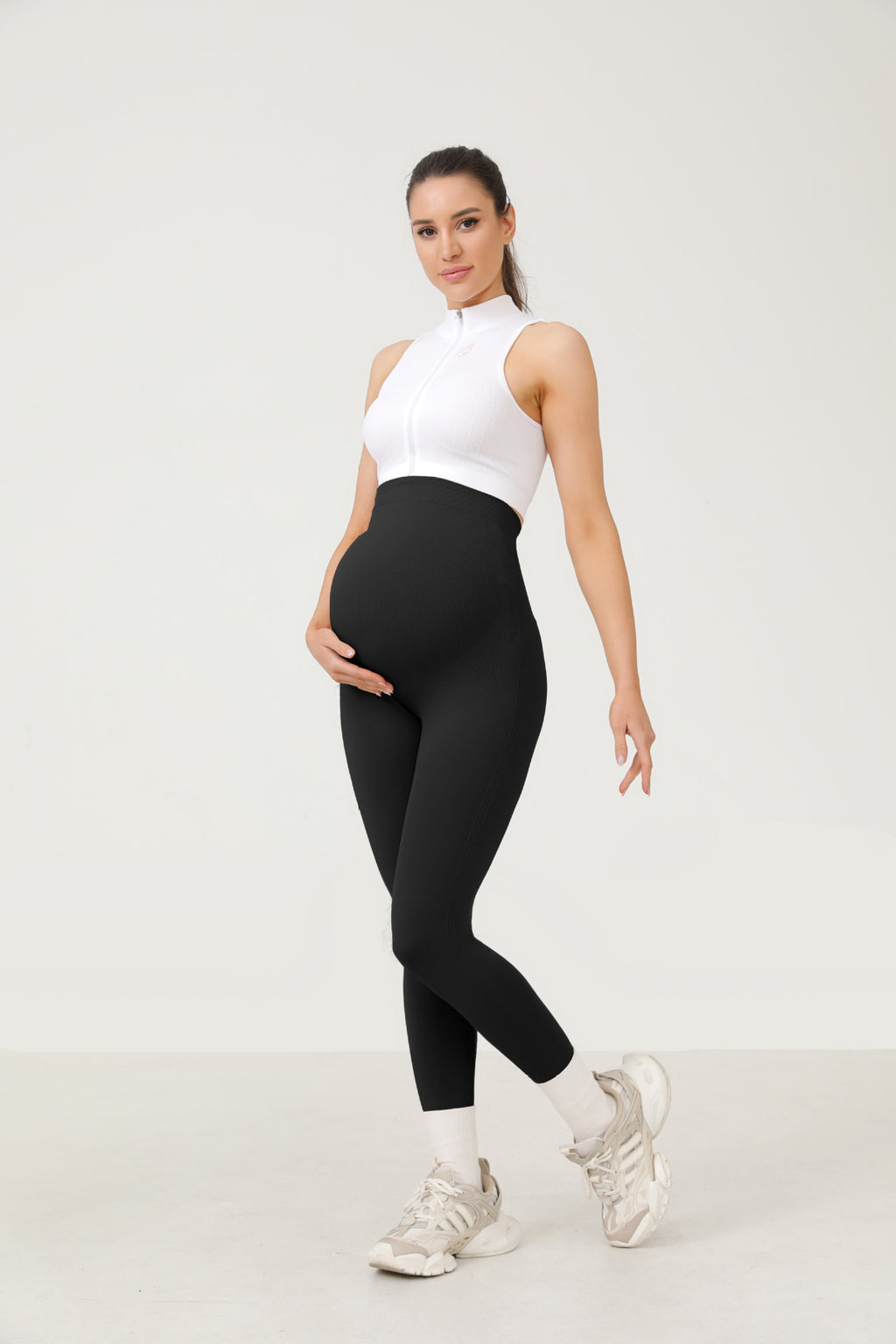 Maternity Leggings For Outerwear Sporty And Casual With Tummy Support And No Slipping Down