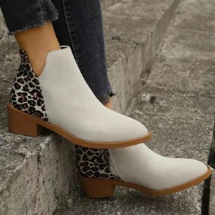 Low-heeled Boots With Side Zipper
