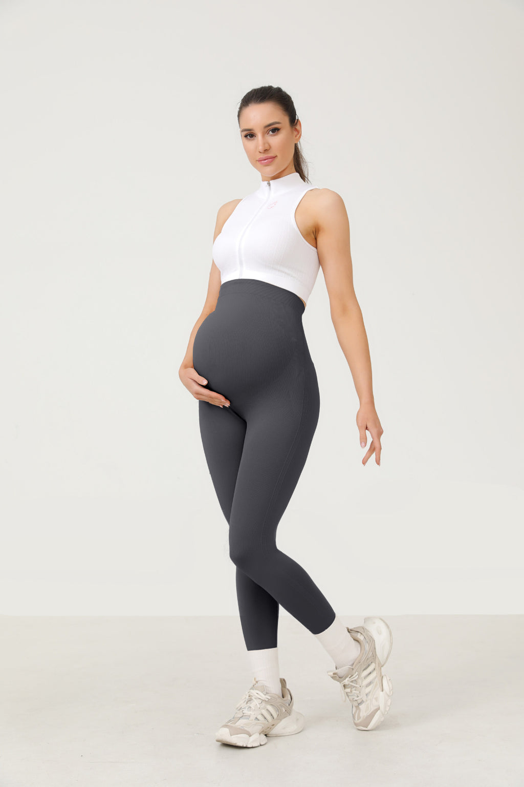 Maternity Leggings For Outerwear Sporty And Casual With Tummy Support And No Slipping Down