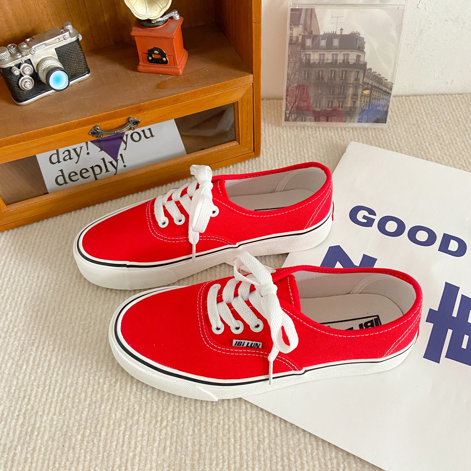 Flat-bottomed Retro Hong Kong-style Instagram-style Sneakers For Students