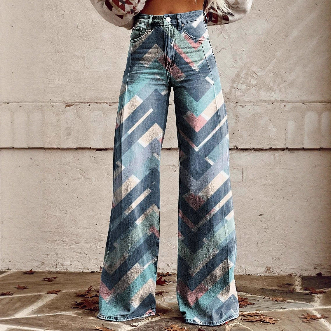 Women's Simple Pants With A Printed Pattern